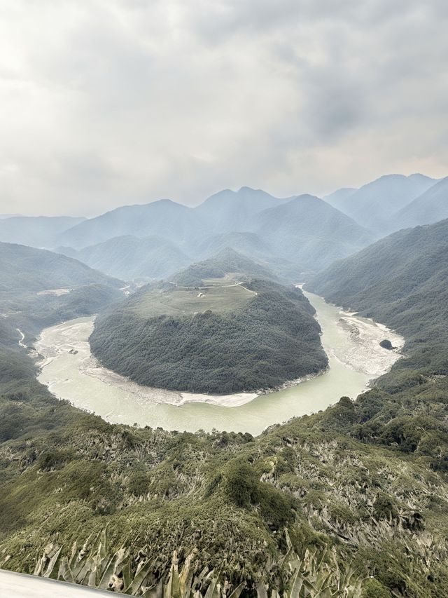 拉薩6日包車遊 舒適又自由 拉薩6日包車遊 舒適又自由