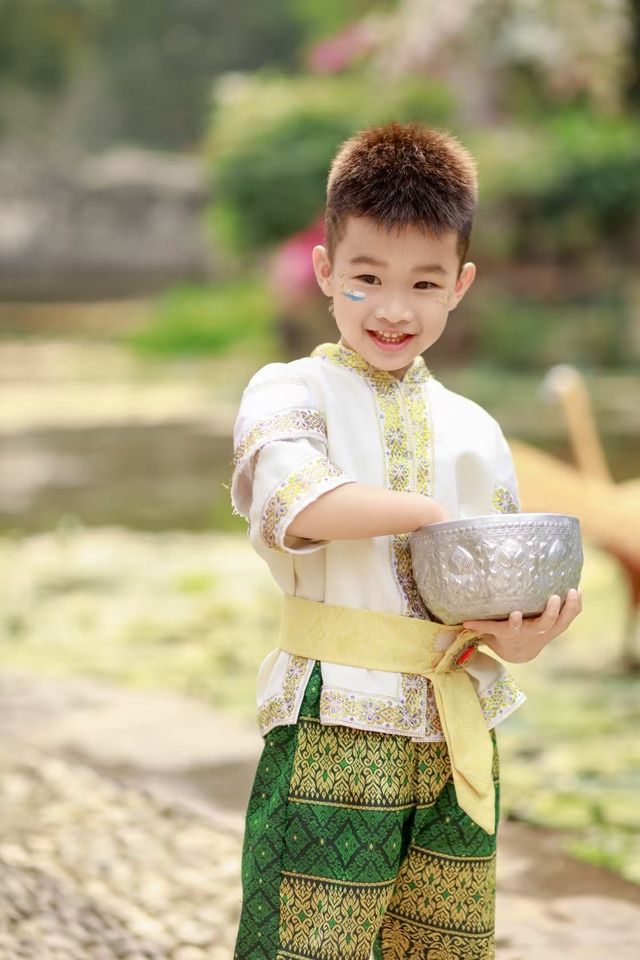 版納曼聽公園親子照｜閨蜜帶娃出片天花板