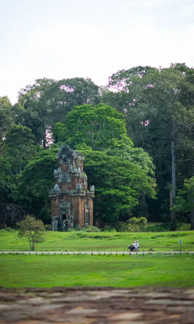 叢林裡的吳哥窟 叢林裡的吳哥窟