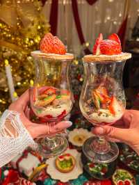 青島萬象城!金色聖誕樹!好拍!速去!!