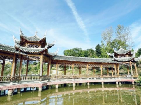 ทิวทัศน์แม่น้ำอู่หยาง หมู่บ้านเกาเป่ย อำเภอชิบิง | สัมผัสทิวทัศน์อันงดงามท่ามกลางภูเขาและแม่น้ำ เมื่อเดินทางมาถึงทิวทัศน์แม่น้ำอู่หยางในหมู่บ้านเกาเป่ย อำเภอชิบิง ฉันก็หยุดและปีนขึ้นไปบนจุดชมวิว