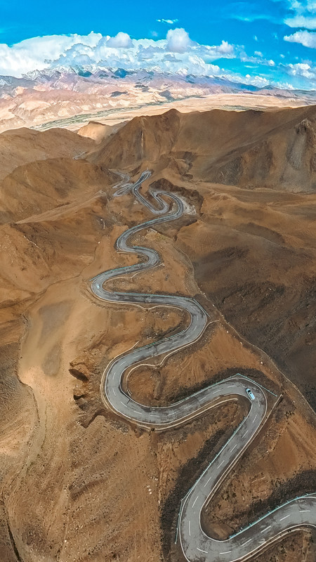 36 kilometers and 639 bends! Panlong Ancient Road is a legendary