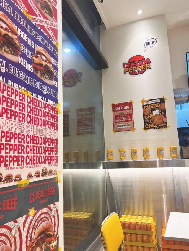 수제버거에 진심인 사람들 여긴 꼭 가야해 수제버거 맛집 체다페퍼