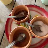 เจ้แหวว ก๋วยเตี๋ยวโบราณป่าโมก
