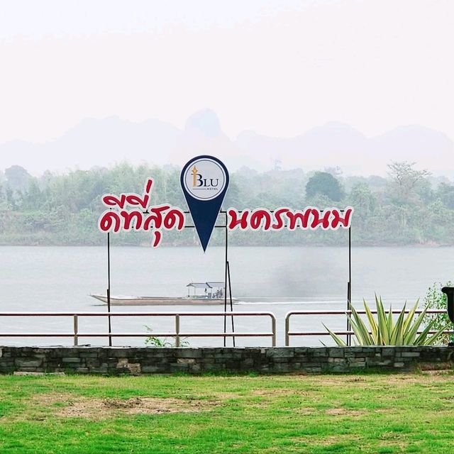 ที่พักหลักร้อย​ วิวสวยเมือง​นครพนม​
