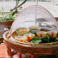 คาเฟ่ลับนครปฐม กินขนม ชมน้องควาย ใกล้ชิดธรรมชาติ