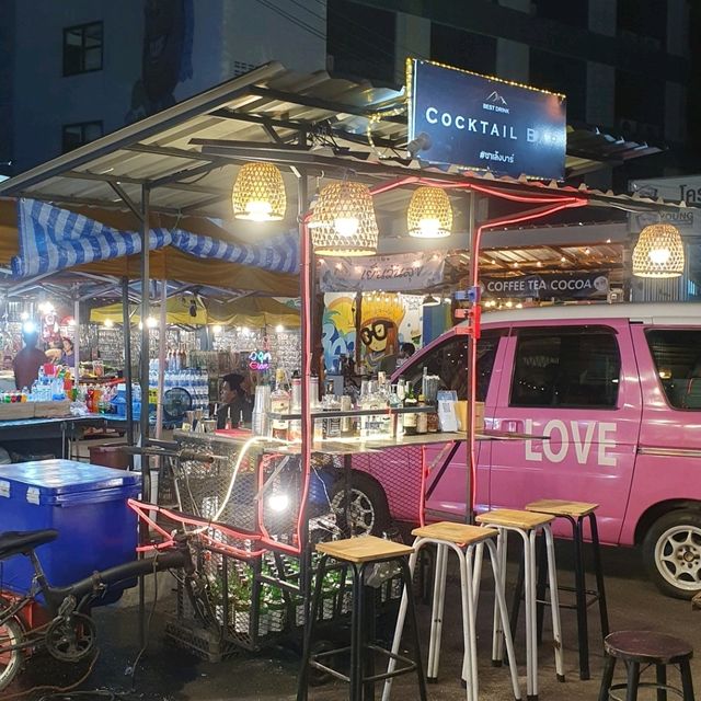 เดินชิล ชิม ช้อป ถนนคนเดินเมืองกระบี่
