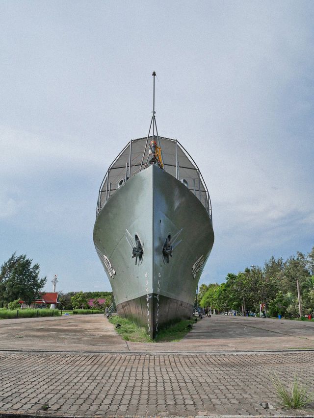 เรือรบหลวงจักรีนฤเบศร - สัตหีบ