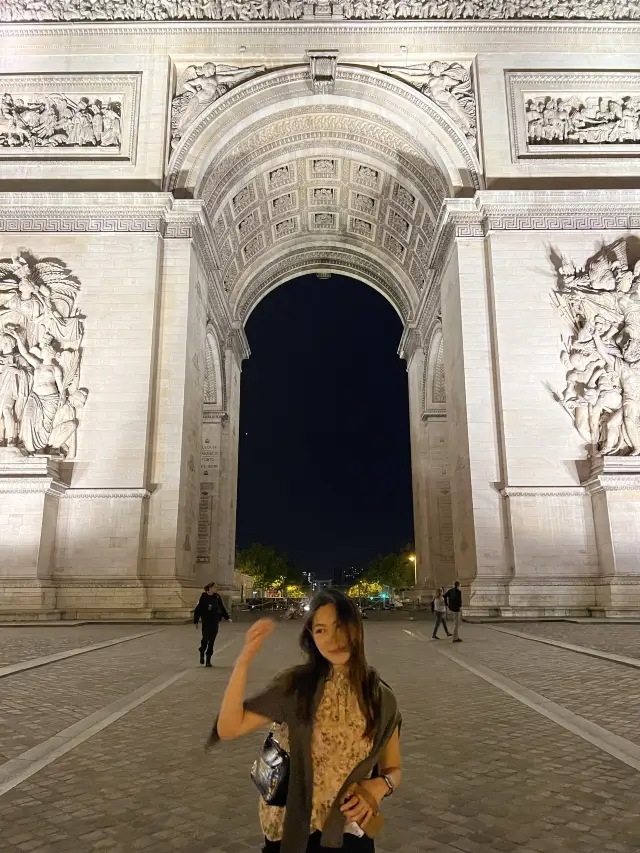Arc de Triomphe is better at night 🫶🇫🇷