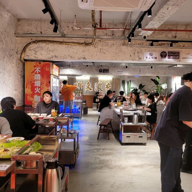 內地大熱的網紅火鍋店!朱光玉火鍋館

