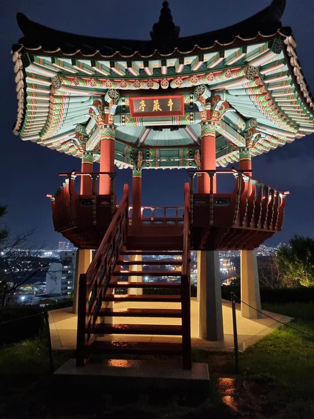 달 포토존이 있는 부산여행지