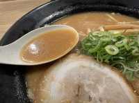 東京・港区。青山で終日麺大盛り無料の濃厚味噌ラーメン『威風 青山店』