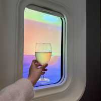🛫飛機餐都有free flow wine and pizza🍕 🍷 😋