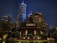 โรงแรมสุดหรู ระดับ 5ดาว The Athenee Hotel 