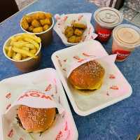 W🍔W Burger 