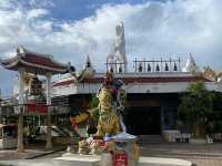 Walk up 166m in Awe of 20m Golden Buddha