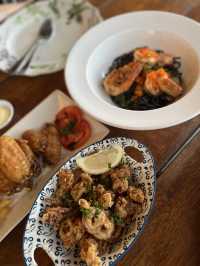 ซีฟู๊ดสุดชิลกับวิวทะเล Laciana By The Sea @หัวหิน