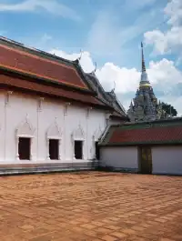 ทริปไหว้พระสายมู​   วัดพระธาตุไชยาราชวรวิหาร