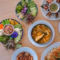 ร้านอาหารพื้นเมืองที่มาเที่ยวกระบี่แล้วต้องแวะ 🥘