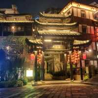 近近地，住係下甘坑感受古鎮內日夜大不同
