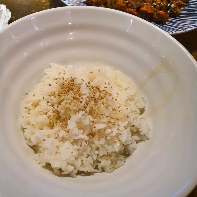 【明洞グルメ】観光地なのにお客さんは韓国人ばかりなThe食堂