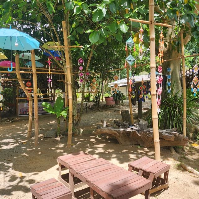 Colorful Cradle Market | Ratchaburi
