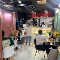 【大阪】お持ち帰りにもダックワーズ　yun cafe