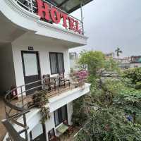 Hotel with in house pool, breakfast