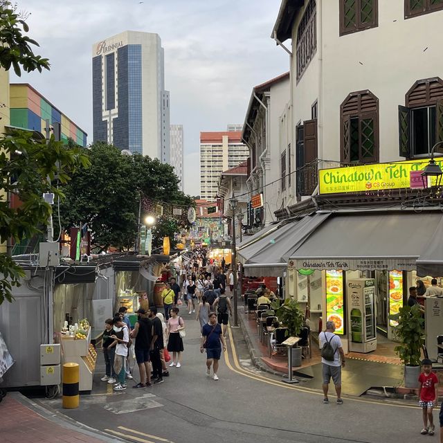 strolling around singapore
