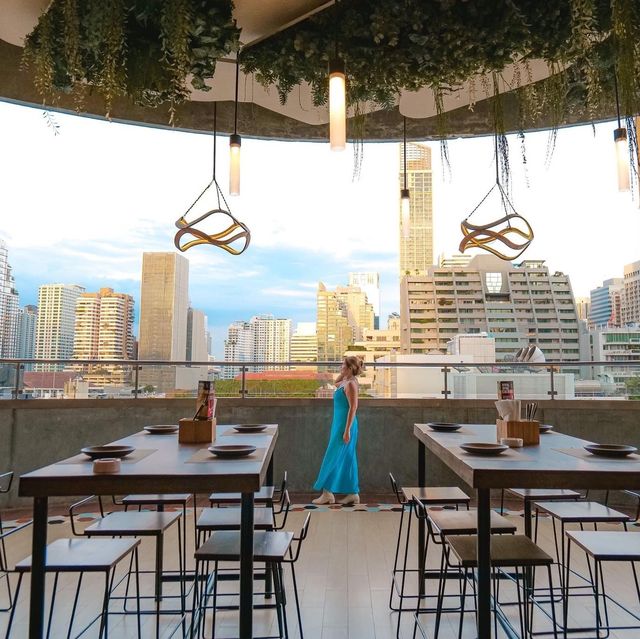 โรงแรมสุดชิค Aloft Bangkok Sukhumvit 11