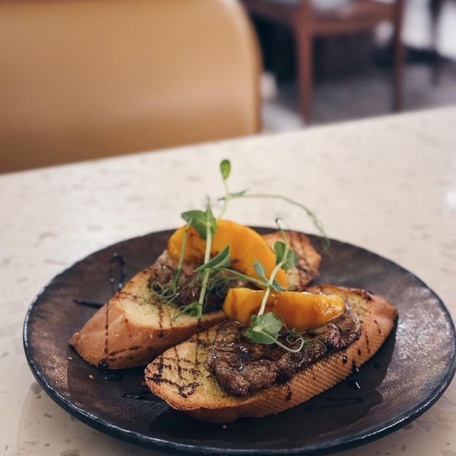 🌟木系舒適Café • 足料龍蝦意粉卷🌟 