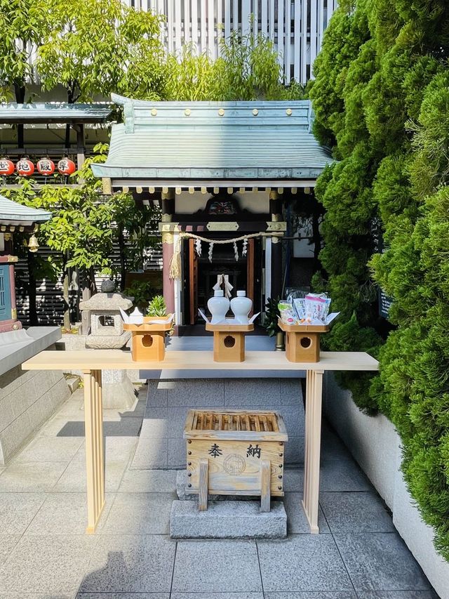 【東京都/銀座出世地蔵尊】銀座三越で見守る地蔵尊