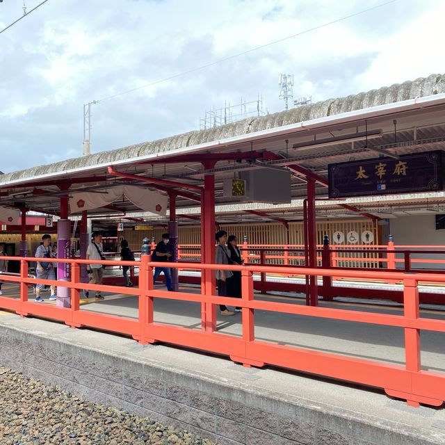 🇯🇵福岡西鐵最古老車站「太宰府站」 & 幸運乘搭了「旅人」特色觀光列車