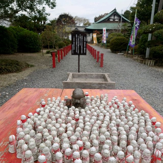お砂踏みで88の霊場巡り「野間大坊」