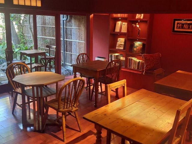 京都御所西的京町屋型酒店，提供現代化設施和貼心服務