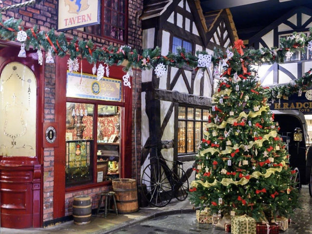 Walk the street of old England 