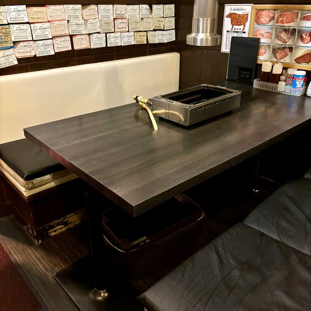 【大阪・南森町】分厚い大きい肉を味わえる絶品焼肉「希少部位肉専門店 やまむら」