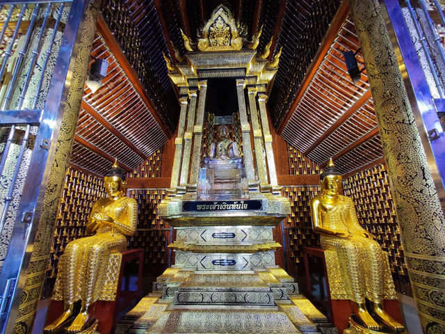 ไหว้12พระธาตุประจำปีเกิด @วัดเด่นสะหรีศรีเมืองแกน