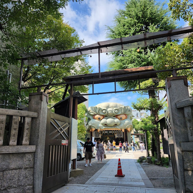 Namba Yasaka Shrine