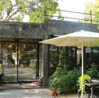 ชิมกาแฟ ณ ร้าน " ณ • ดิน " 