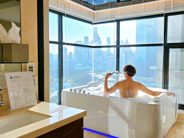 𝘼𝙀𝙏𝘼𝙎 𝙇𝙪𝙢𝙥𝙞𝙣𝙞 โรงแรมใจกลางเมือง ✨️😍