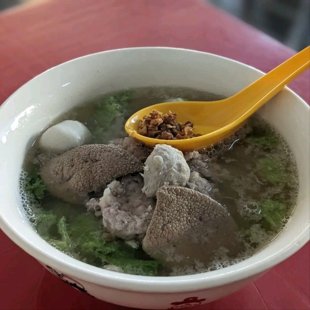 馬來西亞檳城-當地人的咖椰麵包：噢噢白咖啡