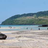 Sun, Sand, and Serenity: Hamdeok Beach