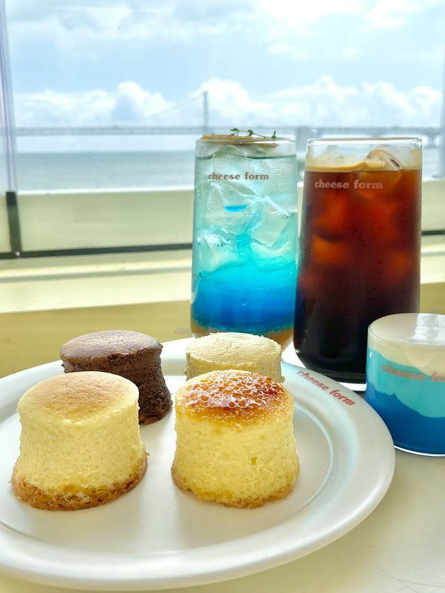 한입 미니 수플레 치즈폼🧀과 파도크림🌊 오션뷰까지 꼭 방문할것!