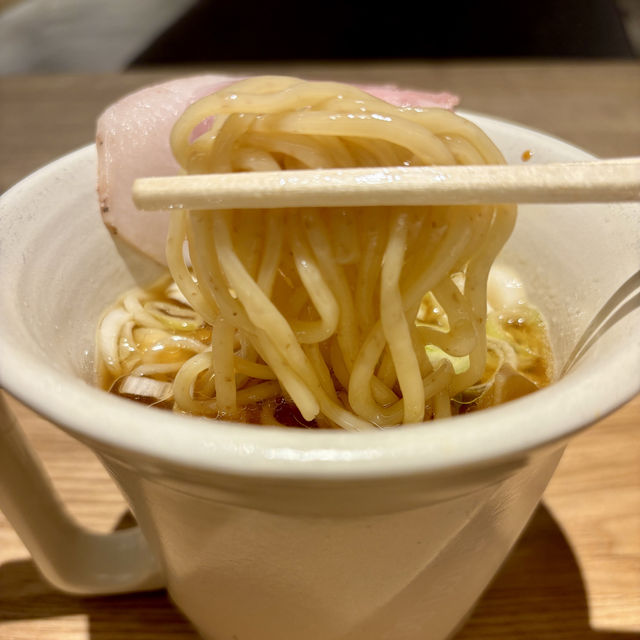 【大阪・梅田】本格コーヒーとラーメンが食べられる「unchi coffee」