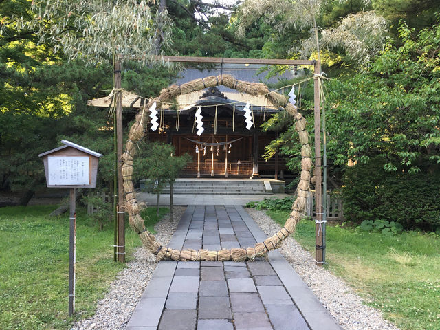 靈性與美景的融合：探索彌高神社