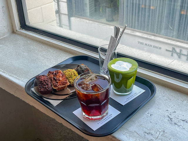 전주오면 꼭 먹어야할 휘낭시에 전주디저트 카페 맛집 N번째 방문 : 평화와 평화, 커피상점 