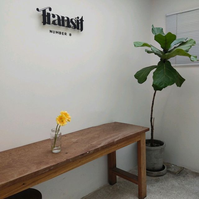 Transit Number 8 คาเฟ่เชียงใหม่ที่ต้องลอง