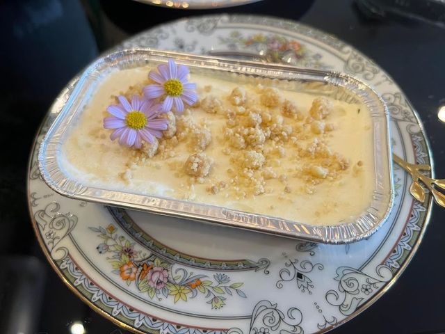 Adam Cafe & Bistro