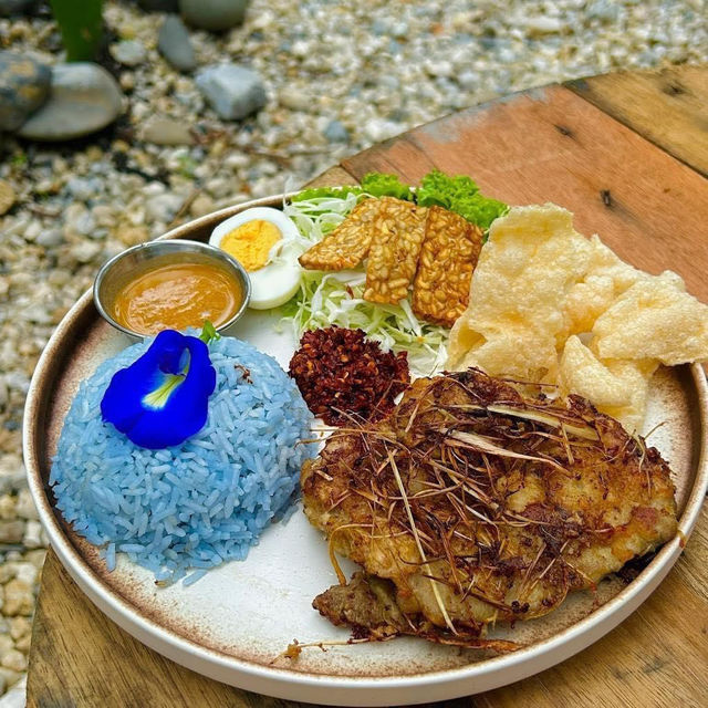 【椰 Ye EcoGarden】- 清邁椰子園露營風咖啡館，美食風景讓人流連忘返